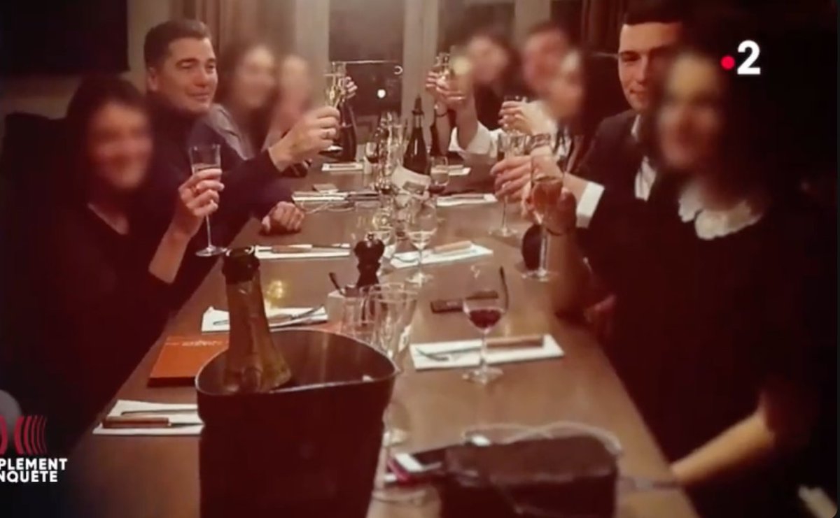ElieHpln's tweet photo. Et ce petit diner avec Frédéric Châtillon ? 

Vous êtes gangréné par l'antisémitisme. https://t.co/uC0q4XrMZy
