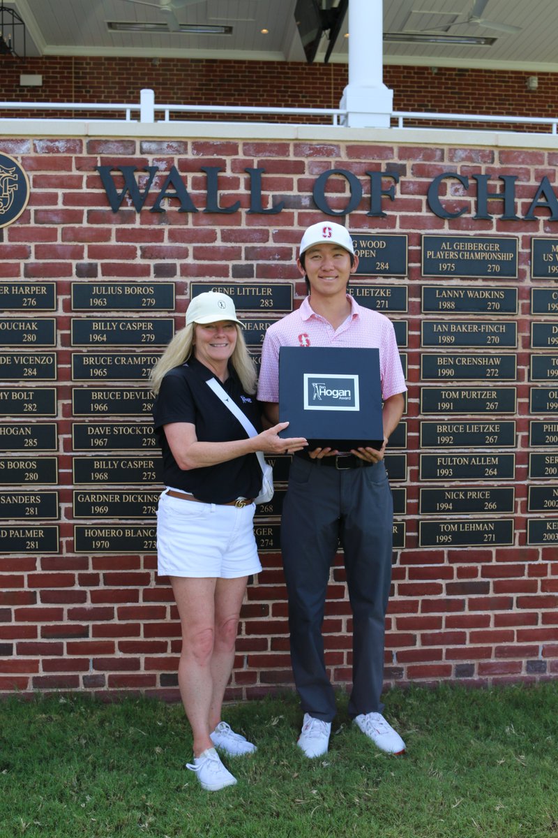 BenHoganAward's tweet photo. We were able to catch up with @StanfordMGolf standout Jay Leng Jr. at the @HoganCollegiate and present him with his gift for being named the Ben Hogan Award August Golfer of the Month. Congratulations Jay, and continued success! https://t.co/Iq6ePLoNBj