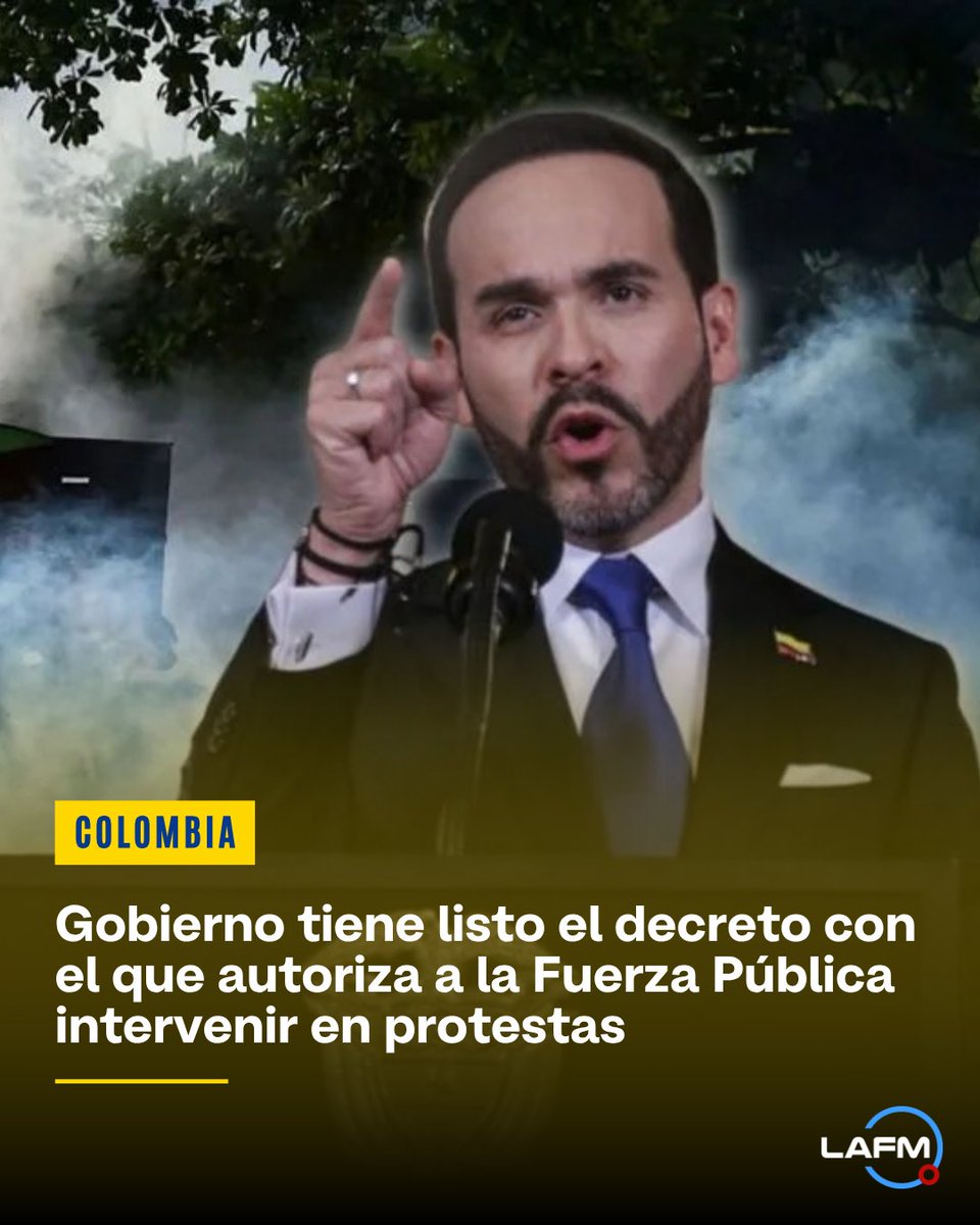 lafm's tweet photo. #Colombia |🟡🧏 El Gobierno De la Espriella tiene listo el decreto con el que permitirá que la policía pueda intervenir en manifestaciones. 

¿Qué opina sobre este tipo de medidas?

Más sobre esta noticia aquí: 👉 https://t.co/8LRW0sWlL4 https://t.co/Fpi7Tpz5bD