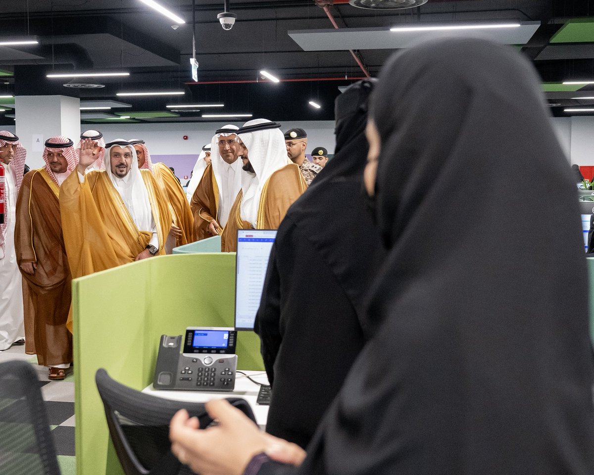i7mza's tweet photo. يأتي افتتاح المقر الجديد ضمن توجه الشركة لمواصلة التوسع ، وترسيخ حضورها في المنطقة، وصولًاإلى بناء مركز وطني رائد لخدمات الأعمال والتعهيد..

سمو #أمير_منطقة_القصيم بحضور سمو نائبه ، يرعى حفل افتتاح المقر الجديد لشركة «أتمال» احدى شركات تعهيد الأعمال التابعة لمصرف الراجحي . https://t.co/ykpuItUiH3