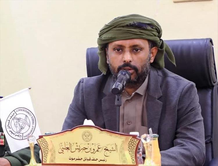 alialabbasi004's tweet photo. #حصري | السلطات #السعودية منعت الشيخ #عمرو_بن_حبريش من المغادرة الى مصر وتم إرجاعه من مطار الرياض يوم أمس، في حادثة هي الثانية من نوعها، حيث منعت السلطات السعودية في يوليو / تموز الماضي الشيخ بن حبريش من مغادرة أراضيها عبر منفذ #الوديعة الى #حضرموت وتم إرجاعه الى الرياض https://t.co/53APix2D6w