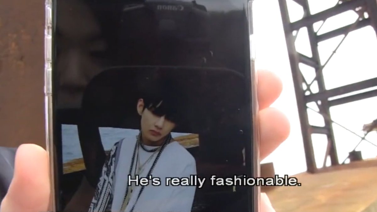 Lun7Arts's tweet photo. 🐇: Isn't he handsome?

I only just realized that Jungkook had taken multiple photos of Taehyung here. 

Over 10 years later and he's still doing so.  #taekook https://t.co/O9vas73BRp