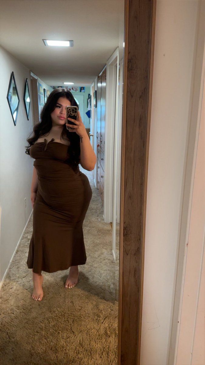 Jeesssleon's tweet photo. Who loves a natural thick milf 🥺🥺 

#milf #latina https://t.co/ilZRzUd2DR