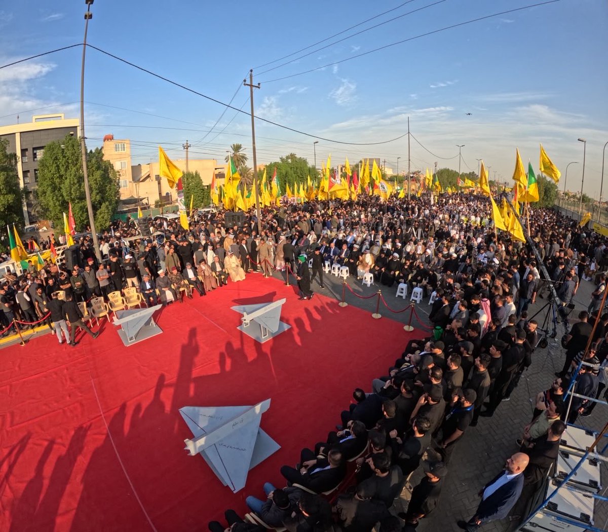 jafaralhusane's tweet photo. إن سلاح المقاومة سيظل أمانة بأيدي مجاهدينا، وكما كان دوماً فأن بوصلته ستبقى موجهة ضد أي عدو يستهدف العراق وشعبه https://t.co/56jFL9MMpr
