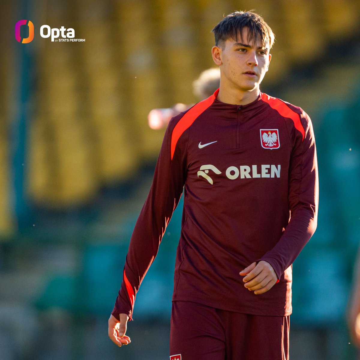 OptaJerzy's tweet photo. 14 – Bartosz Mazurek ma na koncie 14 udanych odbiorów w tym sezonie austriackiej Bundesligi, co jest najlepszym wynikiem w lidze. Polak wygrał też 49 pojedynków, a więcej udanych pojedynków w tych rozgrywkach zanotował tylko Yusuf Demir (50).

Waleczny. https://t.co/8SGuQ5dREi