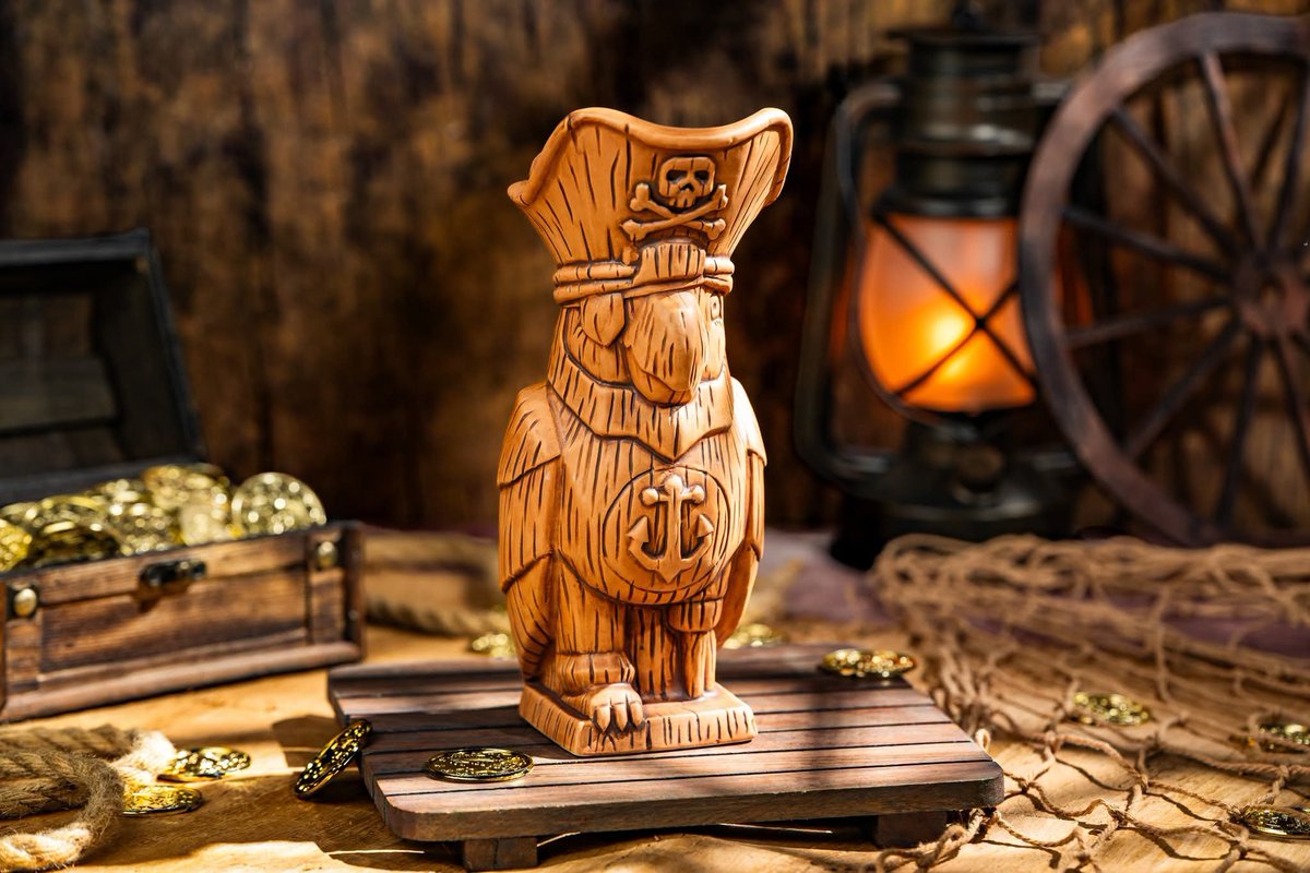 DadsPlanDisney's tweet photo. New mug coming to the Beak and Barrel!

the Pirate Parrot Mug, served with Mariner’s Fortune: A bold punch made with Tito's Handmade Vodka, guava, pineapple juice, ginger, and lime

#DisneyEats https://t.co/UY07IFfk5u