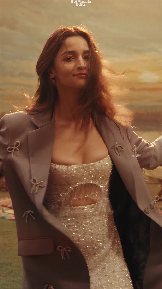 HotMasalaEdits's tweet photo. Alia Bhatt Latest WebSeries Promotional Song (ReBawri) Edit 4K 60FPS PART 1
https://t.co/rySjIjV22B
OUR SOCIAL &amp; CHANNELS LINKS https://t.co/fklliPKdWy

 #aliabhatt #aliabhatthot #aliaabhatt #alia #aliahot https://t.co/IxSNJZX3KR