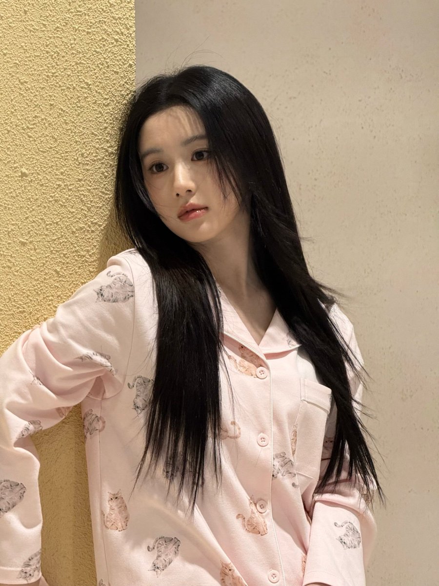 UnseenShangen's tweet photo. life update baru menyelesaikan menyapa dan diving, wo sangat eepy.. ketemu lagi besok siang atau sore (not morning person) ba–baii.. https://t.co/A6UV2VXCde