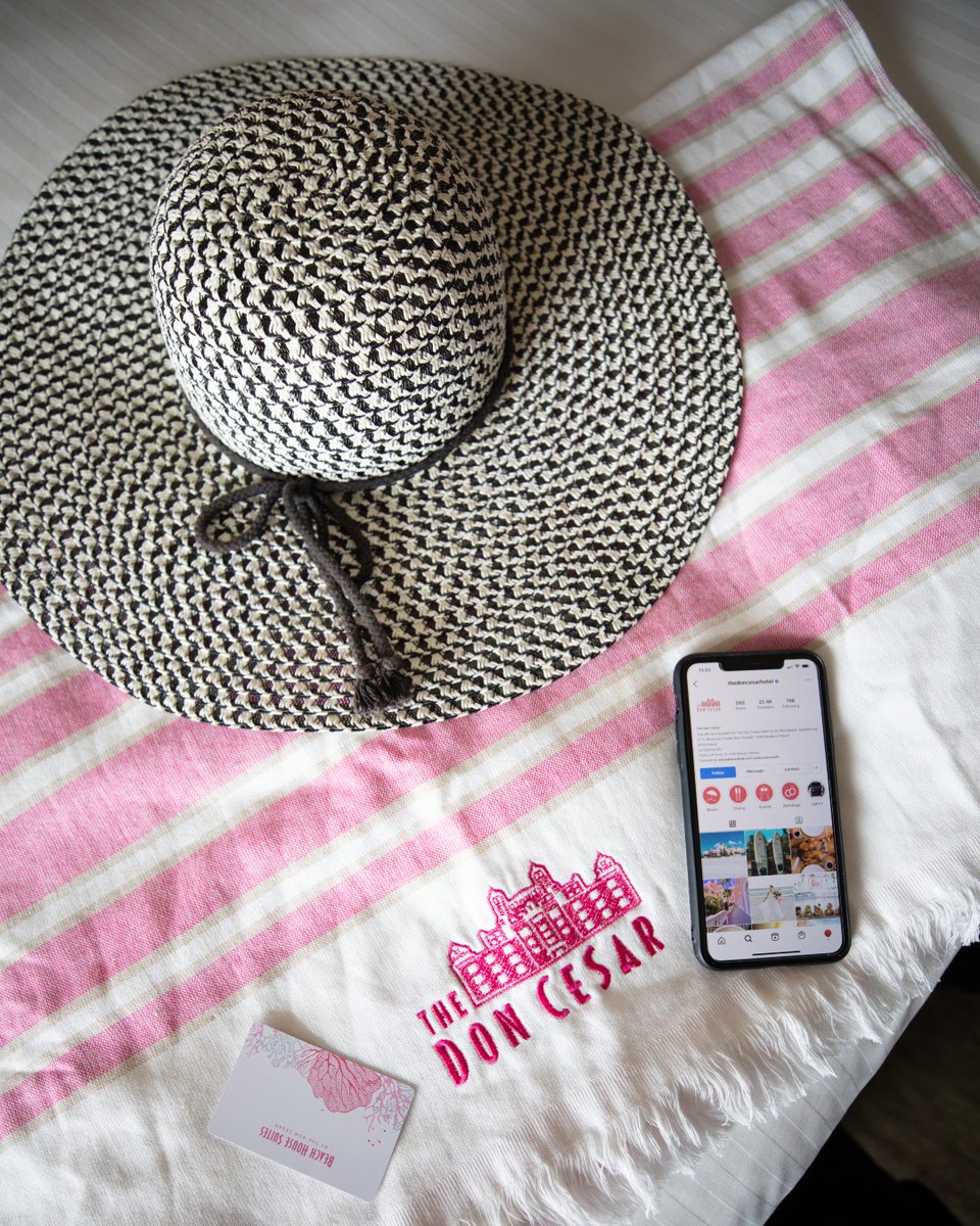 fazumgarrote's tweet photo. Beach day essentials, but everything you else you need you can find at our lobby market. https://t.co/j0Y3iJ8C5j