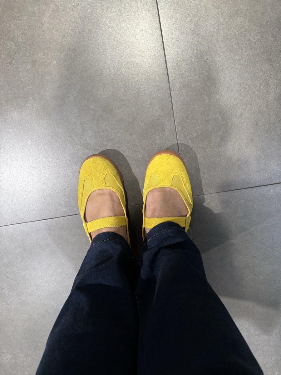 woonlaand's tweet photo. SECAKEP ITU SAMPE BINGUNG PILIH WARNA APA😭 https://t.co/1ZvwrXP7HE