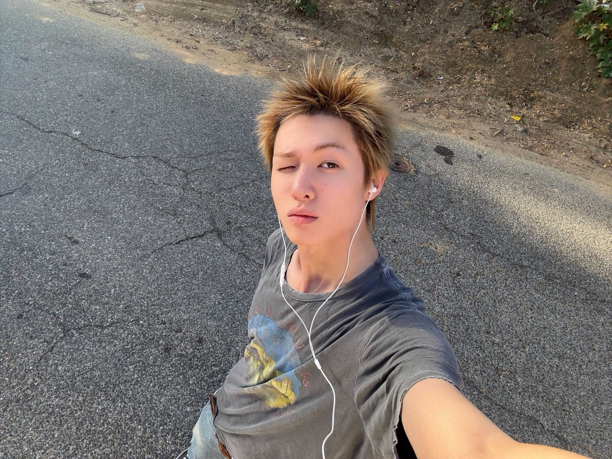 _greenviolet's tweet photo. October 秋の始まりに思い出すマーティン https://t.co/47zEDjsdR2