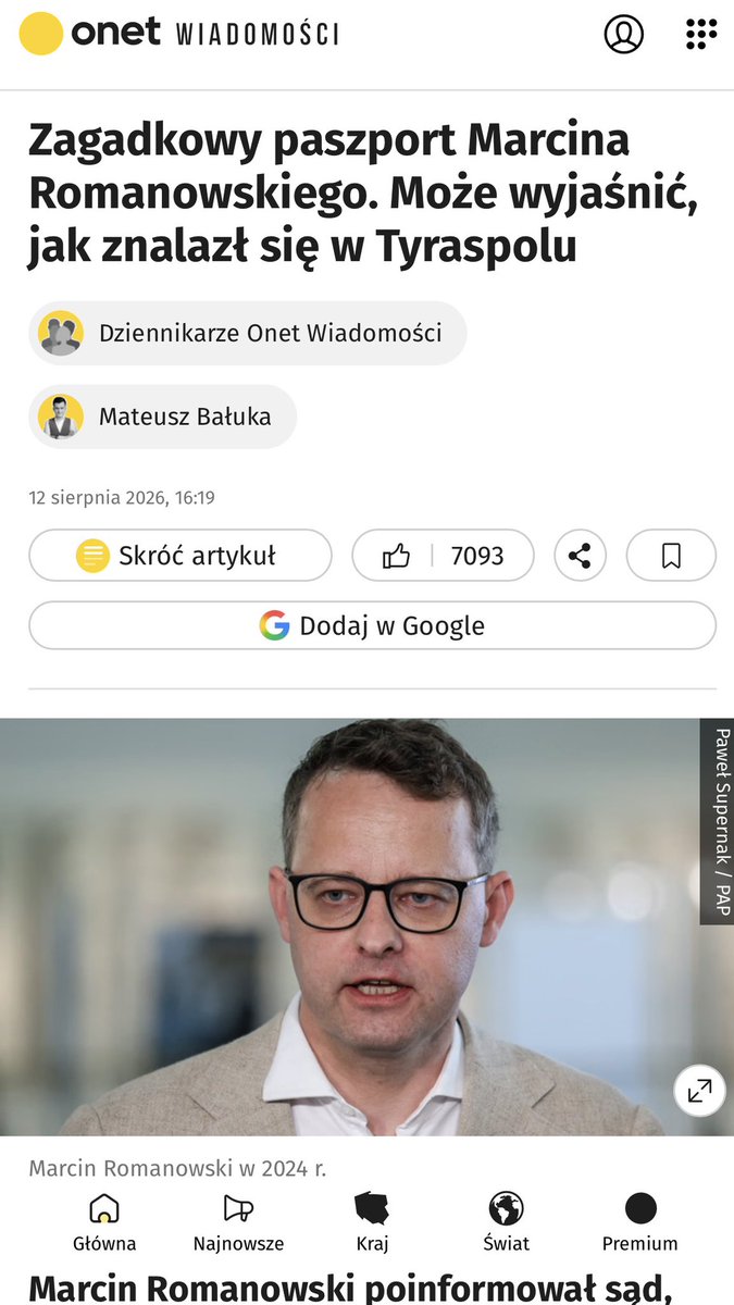 Gruca_Radoslaw's tweet photo. Sędzia Konrad Mielcarek, który przychylił się do wniosku o wydanie listu żelaznego dla Marcina Romanowskiego, to ten sam orzecznik, który swoim wcześniejszym wyrokiem próbował przekonać opinię publiczną, że afera podkarpacka nigdy nie istniała.

Co więcej, jego ostatnia decyzja wpisuje się w specyficzną linię orzeczniczą, charakteryzującą się wyjątkową łaskawością wobec osób posługujących się dokumentami z fikcyjnymi danymi. Podczas procesu dotyczącego afery podkarpackiej Ernest Bejda stawił się w sądzie z dokumentem legalizacyjnym wystawionym na nazwisko „Wojciech Brejda”, a sędzia Mielcarek – jak gdyby nigdy nic – zaprotokołował jego zeznania. Gniewem reagował na wniosek o jego wyłączenie i uznał to potem za ewidentny błąd pisarski. Bo mógł.

Gdy więc Marcin #Romanowski wystąpił o #listżelazny, wprost przyznając w piśmie do sądu, że dysponuje tożsamością zastępczą, sędzia Mielcarek poszedł mu na rękę. Uczynił to mimo powszechnego zaskoczenia w środowisku prawniczym, w którym taki scenariusz uważano za praktycznie niemożliwy. Bo mógł?

Jakiś komentarz jeszcze potrzebny, bo mi słów brak.

@CamaroJaro @szarapolka @VonPritzwald @Marcin_Celinski 
@aldehyd10 @Anna_Mierzynska @egizelska @NocnaZ 
@Baronowa_Kat