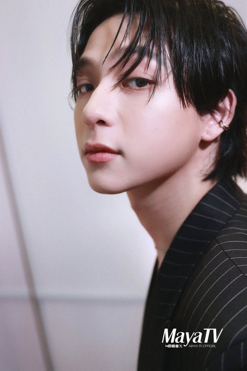 mayaonline2002's tweet photo. แม็กกี้ #maxky_rp &amp; บาส  #บาสเด็กอ้วนที่แท้จริง ร่วมแสดงความยินดีในงาน Nineentertain 24th Anniversary Charity Concert 

#MAYATVOFFICIAL
#MXBSx9entBD24th
#แม็กกี้บาส #maxkybas
#9Ent24thxSiamParagon #9ent24th https://t.co/M4ztmGYaxL