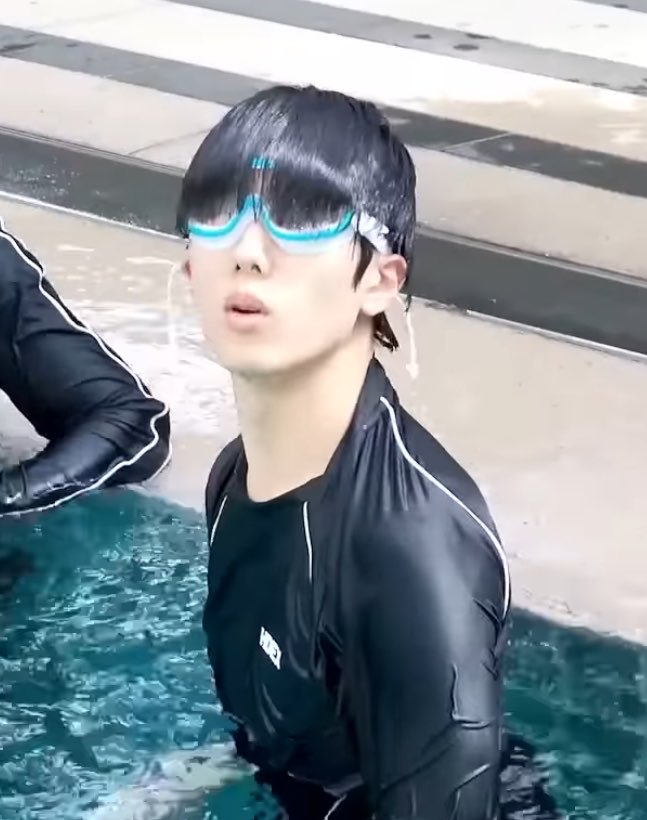 Im52Hz's tweet photo. บุ๋ง ๆๆๆๆๆๆๆๆๆๆ 🏊🏻 https://t.co/oxoUY2kdyg