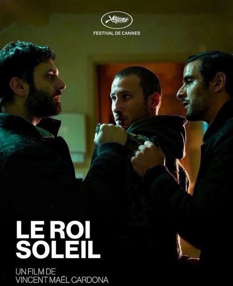 st4k0's tweet photo. Le Roi Soleil - Vincent Maël Cardonna (2025)

Un banquier, deux flics, un voyou et un étudiant s’entretuent pour un ticket EuroMillion gagnant dans un tabac tenu par des chinois

Une capacité à se raconter des histoires et avec deux sous le paysan peut s’imaginer Roi pour un soir https://t.co/cVrbTMj70e