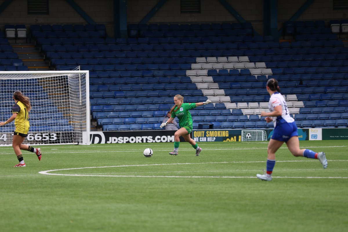 buryfc_women's tweet photo. 🔵 THANK YOU, ISABELLA! ⚪

We can confirm that @_iz_hey_10 has been recalled by @FyldeWomenFC

A huge thank you to Isabella for everything she has given to the team during her time with us. 💙

We’ve loved having you at Bury and we wish you all the very best for the next chapter! 👏

#BuryFCWomen #BuryFC