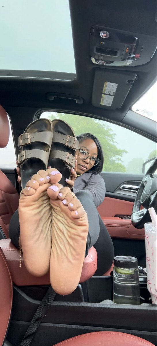 theSoleVerse's tweet photo. ugg https://t.co/RjlEQhVcVg
