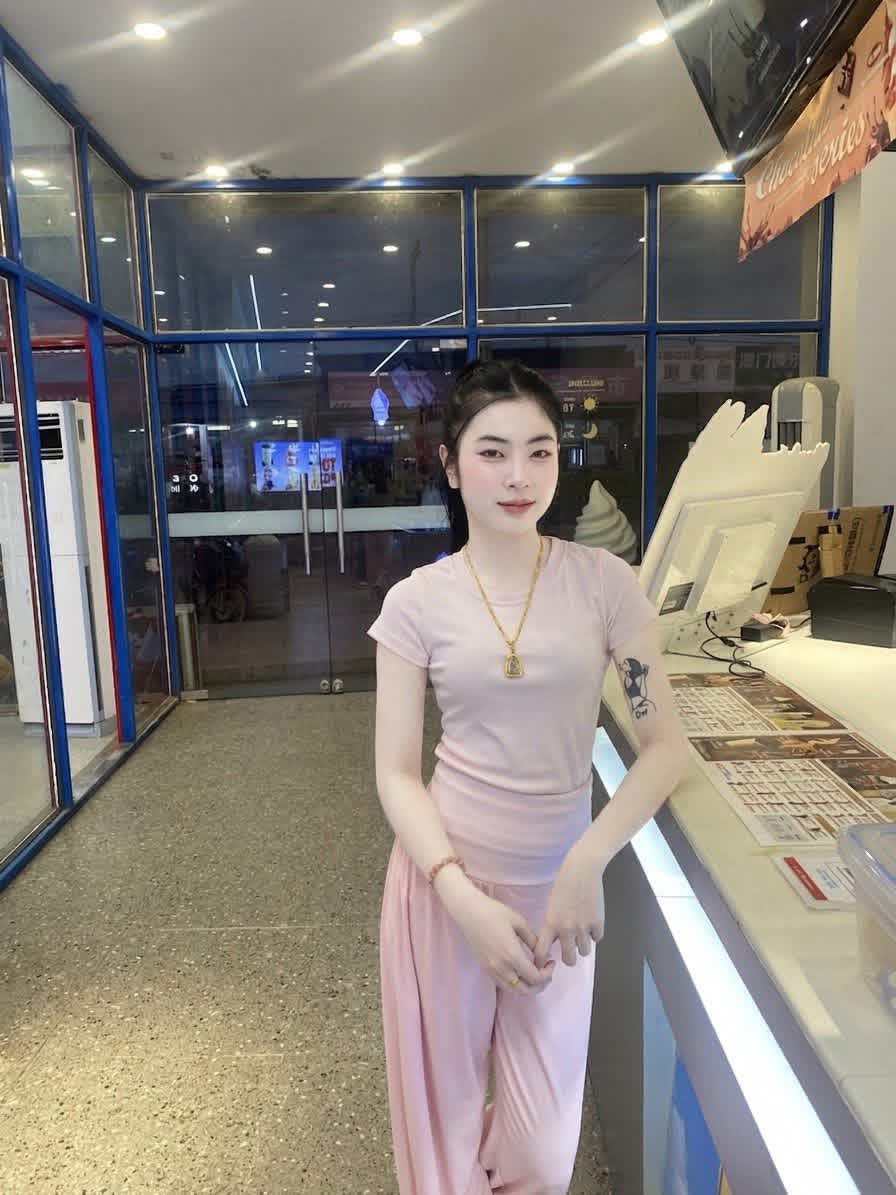 ElfriedeSpjpee's tweet photo. 🔥⭐💸⭐✨🥰✨✨”ตอนแรกก็ไม่เชื่อ จนกระทั่งลองใช้เอง... ไอเทมลับที่บิวตี้บล็อกเกอร์เกาหลีโหวตให้เป็นอัน��ับ 1!“🍓ครีมกันแดดเนื้อซูเฟล่ บางเบา คุมมันนาน 6oo/1

#รับงานสุขสวัสดิ์
 #รับงานพระราม2
 #รับงานพระราม 2
.

   🆔  : saow59

🖇️; https://t.co/zoMm7JR6P9

. https://t.co/2UGXjCNi9M