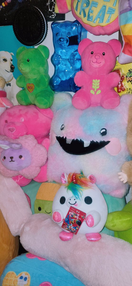 Miichel701's tweet photo. #snackles #frootloops #stuffedanimal #kawaii #toys #toy #collection #myroom #toyroom #collectibles #toycore #toywave #collector #toycollector #cereals #aesthetic #plush #plushies #stuffedanimals #stuffed #plushcore #toycollection #unicorn #unicorns #cereal https://t.co/e8kr2aFNRs