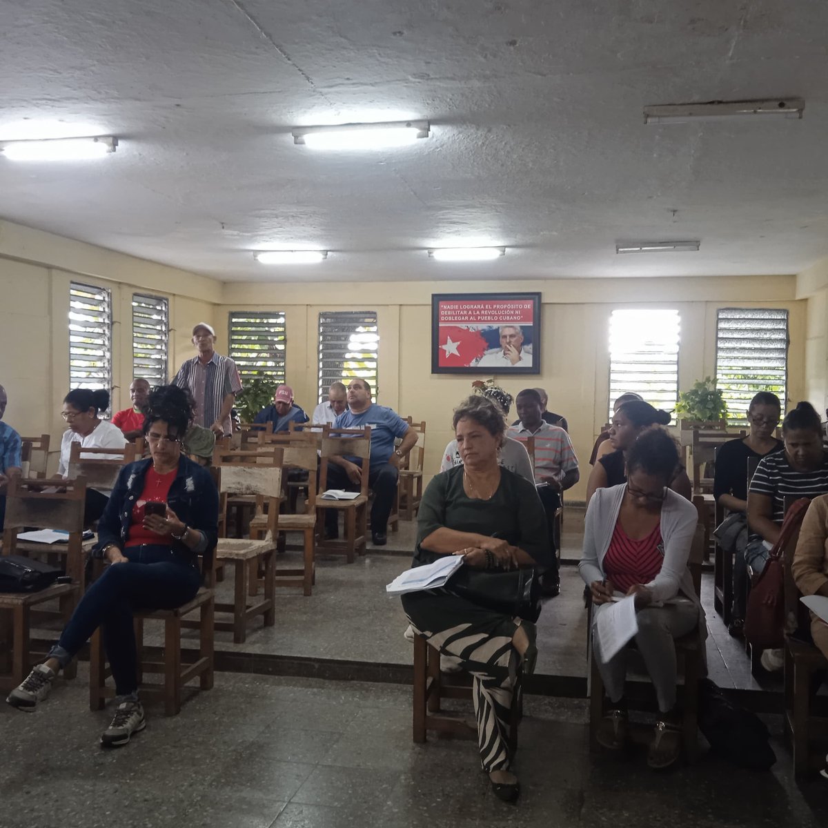 yoelavanza's tweet photo. En la mañana de hoy realizamos en el municipio de #LosPalacios la Plenaria Económica, donde se evaluaron las principales resultados económicos y finacieros, así como las dificultades y potencialidades existentes para el desarrollo municipal. 
#PinardelRío https://t.co/DRXRyhQwXZ