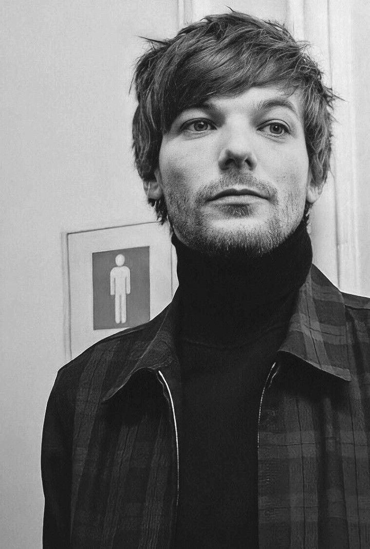 loucidrry's tweet photo. *british boy https://t.co/8wtGqAuYmH