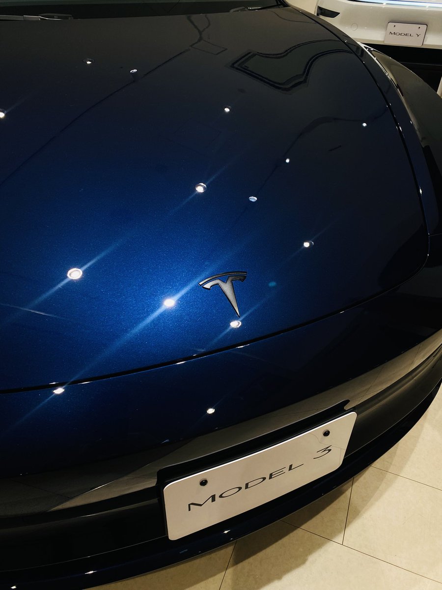 retsxthetesla's tweet photo. cybercabトートバッグ貰いにテスラ神戸でModel Yを試乗してきました
何故かステッカーも貰いました https://t.co/SqhsSJ4bD6