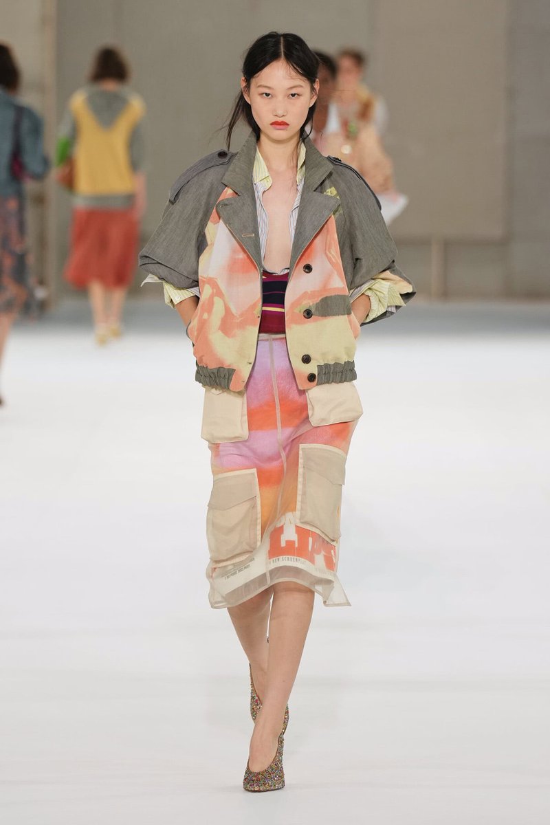 dearvotion's tweet photo. I’m obsessed with how this new Dries Van Noten is bordering on Marc by Marc Jacobs territory. https://t.co/1zGc6jfzBO