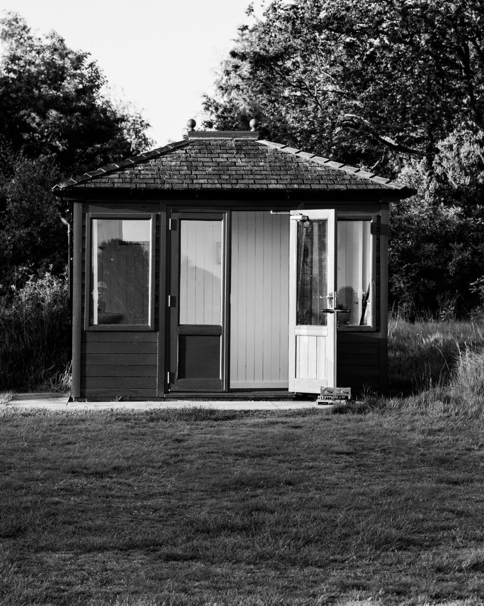 delameregolf's tweet photo. In black and white our Herbert Fowler heathland looks absolutely stunning. The shapes, the shadows, the unmistakable sense of peacefulness. https://t.co/IGaJtBTp8Y