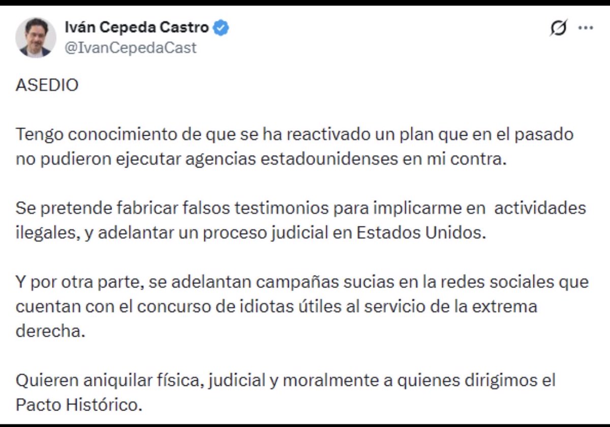 VaneDeCol's tweet photo. AJJAJAAJAJASJSJSJSSJSSJSJJSJSJ 

Carajo, le avisaron ayer que iban a trasladar a Monsalve y se asustó?

JAJAJAJAJAAJAJAJAJAJAJSJS https://t.co/jmUI2xeHkY