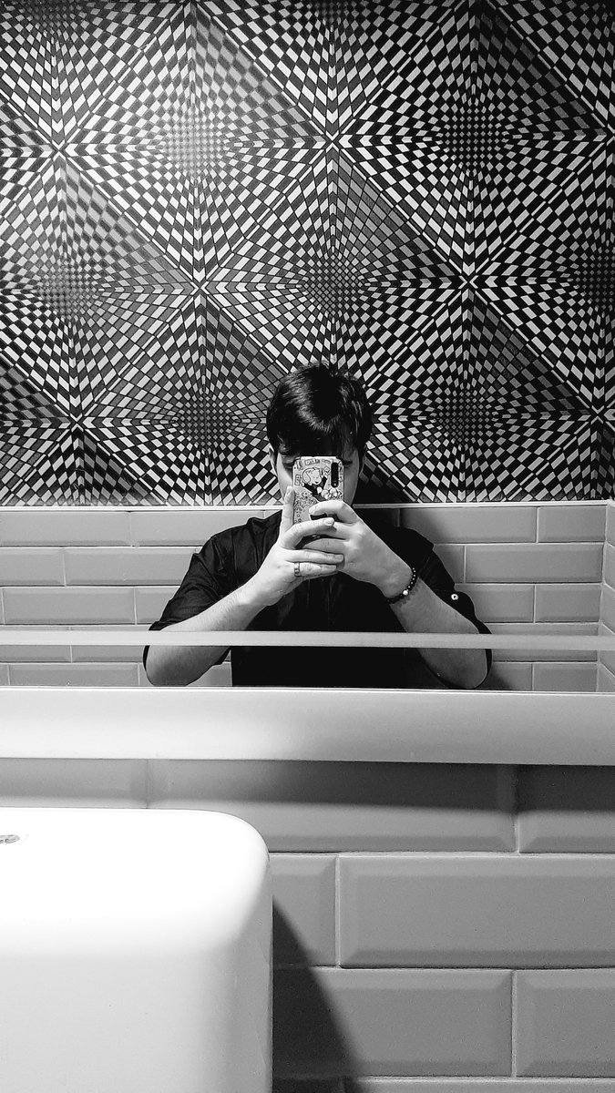 TimurSalakx's tweet photo. ヨーロッパ系男子です👱‍♂️
ポケモン、バイオ、サイレントヒル、Switch/PS5が好き🎮🖤
地雷系やV系の雰囲気が好きです。
日本の優しくて可愛い女の子と毎日たくさんお話ししたいな。
いいねかリプでDM行きますっ(｡•ᴗ•｡)💕
#病み垢さんと繋がりたい #地雷系女子と繋がりたい #いいねでDM https://t.co/THPXeAMT6Z