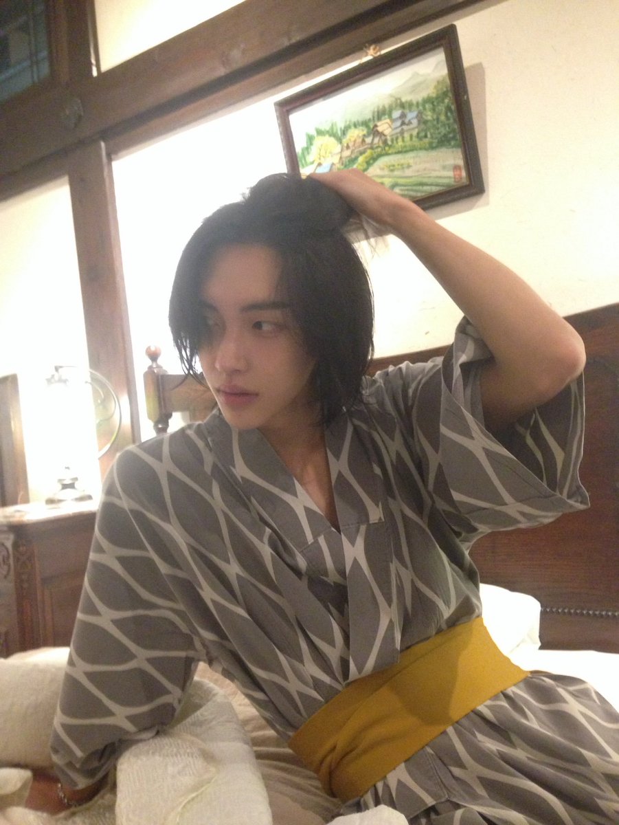 antonbekasii's tweet photo. dia nih kalo long hair kenapa ada hint galaknya gitu dah gue ampe takut dimarahin dia ajg https://t.co/dTQjunoDch