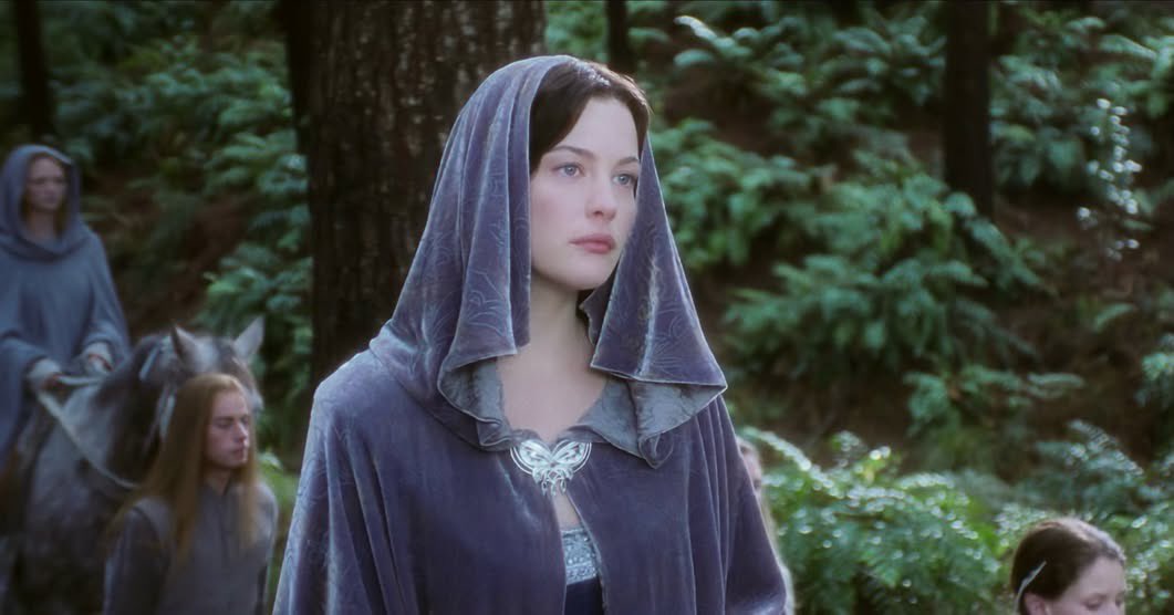 gildfae's tweet photo. Day dreaming of Arwen in her purple cloak ✨ https://t.co/ilHEc0opyM