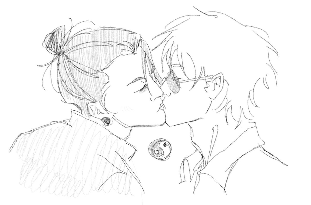 lesbians4suguru's tweet photo. other post had a typo god kill me, anyway I didn’t initially like this but they’re pretty!! #satosugu https://t.co/mv6dQ9cxWd
