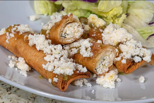 animalgourmet's tweet photo. 📝👌¿Te sobró requesón? Úsalo en gorditas, tacos dorados, enchiladas, postres y más. La clave estará en ajustar su humedad para saber cómo aprovecharlo. 🌮👉
https://t.co/SWbKv4Tp56
#RecetasFaciles #Requesón #Queso #Animalgourmet https://t.co/WhZP3WDex0