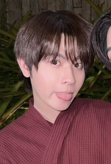 HJungkook2001's tweet photo. น้องเฟิ้ดได้กลืนน้องชอบคุณเข้าไปแบบสมบูรณ์แล้วจิงๆ นี่มันน้องชอบคุณชัดๆ เคะหัวแถวมาแล้วจ้า ☺️

YOURTUBER Q4
#ยัวร์ทูบเบอร์Q4 https://t.co/YgUHHXvSgf