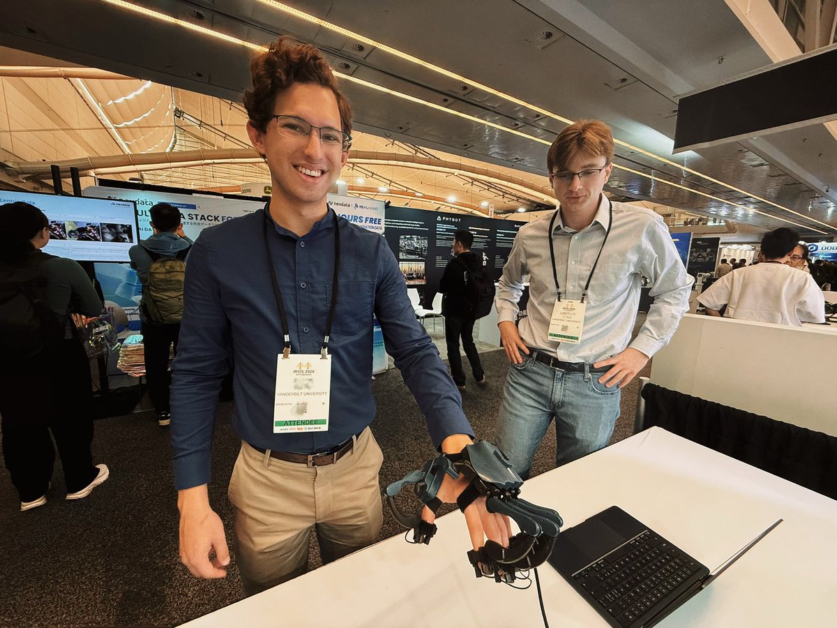 PsibotMarket's tweet photo. We’re thrilled to see so much enthusiasm for our exoskeleton glove at the #IROS exhibition! 🤖
Huge thanks to everyone who stopped by our booth and showed great interest in our tech.
#EmbodiedAI #Robotics #PsiBot https://t.co/l9qWvZXErZ