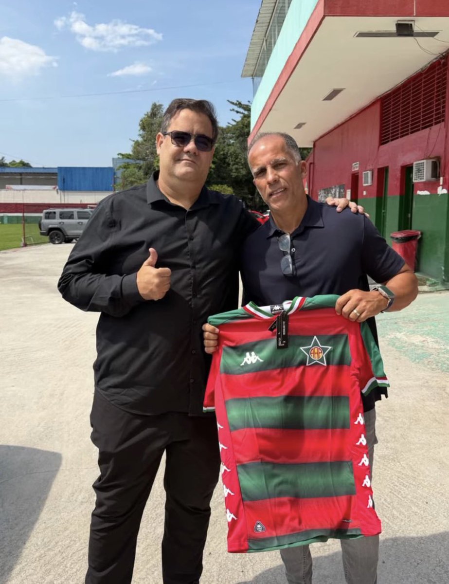 leonardobaran's tweet photo. Felipe e Pedro Emanuel ganharam camisa da Portuguesa , hoje!

https://t.co/FxjYdRjjci https://t.co/YLFKPfcG82