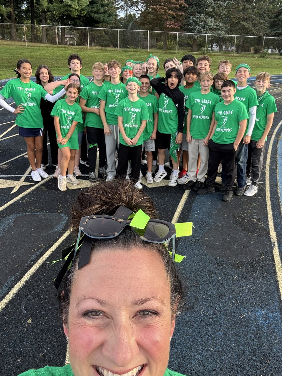 tallmadgegreen's tweet photo. Knights Team represents at the Greek Olympics! #thebes #knossos #macedonia https://t.co/JIWTAb5D1Q