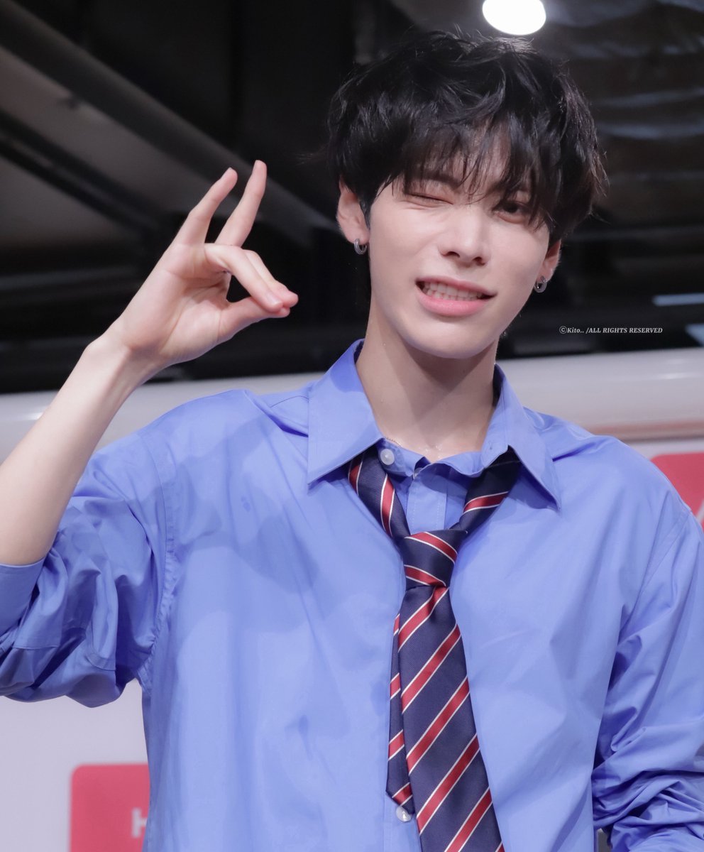 1toluv830's tweet photo. 260930  #KD 

3日目終了🦊⭐️

#OVUS #오버스 #케이디 https://t.co/LG4MQUuCIN