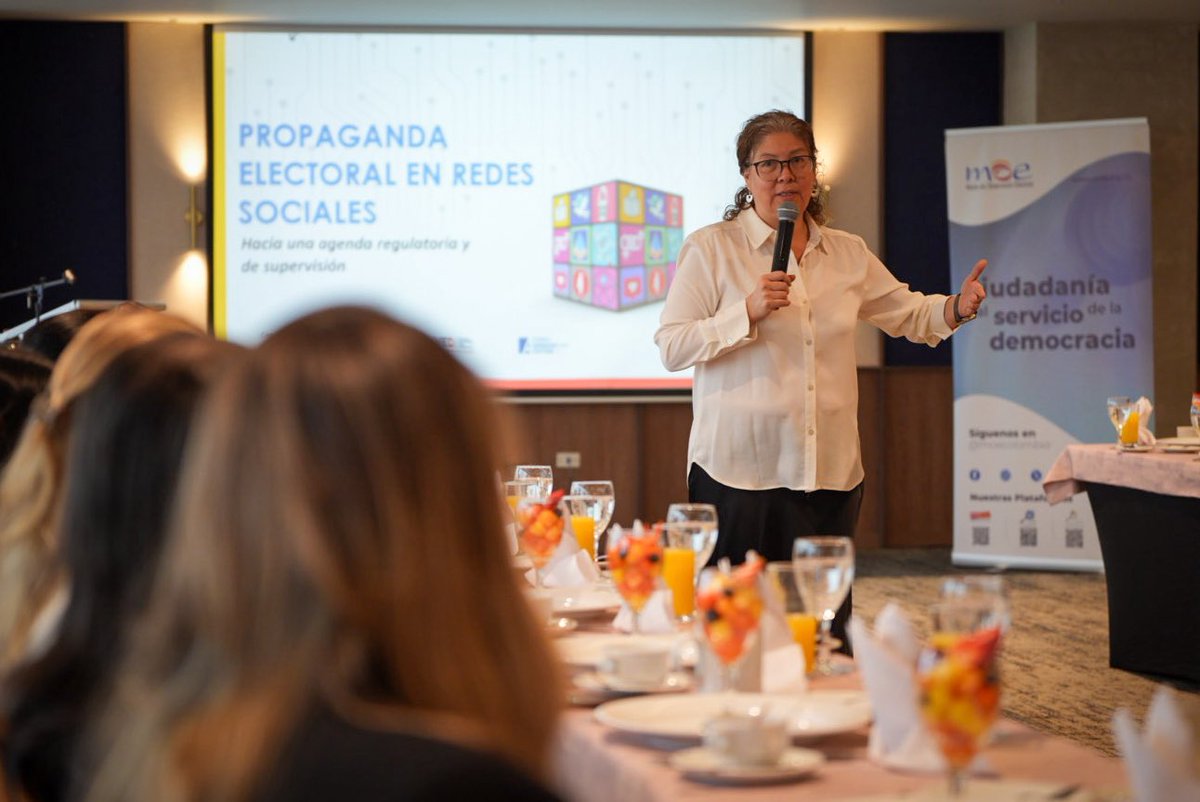 moecolombia's tweet photo. 🗳️📱¿Cómo regular y supervisar la propaganda electoral en redes sociales? 

💬Hoy conversamos con el @CNE_Colombia sobre las perspectivas, retos y recomendaciones acerca de este tema en un escenario electoral complejo, cambiante y renovado por la irrupción de la inteligencia artificial.

👉Este debate es fundamental para afrontar las nuevas realidades políticas del país de cara a las elecciones locales de 2027.