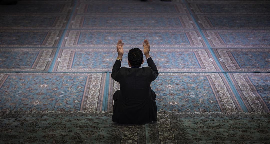 ramazandln's tweet photo. "Hayat,imanımızın bize yüklediği sorumlulukları yerine getirdiğimizde anlam kazanır."

|| Bâzgeşt https://t.co/2qAL1SCNIi