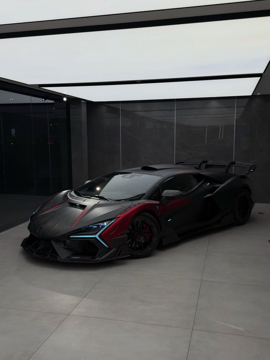 TheAutoHub's tweet photo. Lamborghini Revuelto https://t.co/avKlucguQj