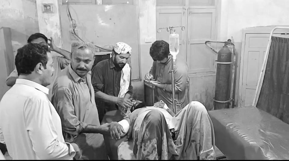 DailySitaraSind's tweet photo. جیکب آباد میں ڈکیتی کی واردات شہری سے موٹر سائیکل چھیننے کی کوشش،مزاحمت پر فائرنگ کرکے ڈاکوؤں نے شہری کو زخمی کردیا اطلاع پر پولیس کا ملزمان کا تعاقب،مقابلے کے بعد زخمی حالت میں گرفتار کرنے کادعوی
#BuenMiércoles https://t.co/iDMFx4YVf2
