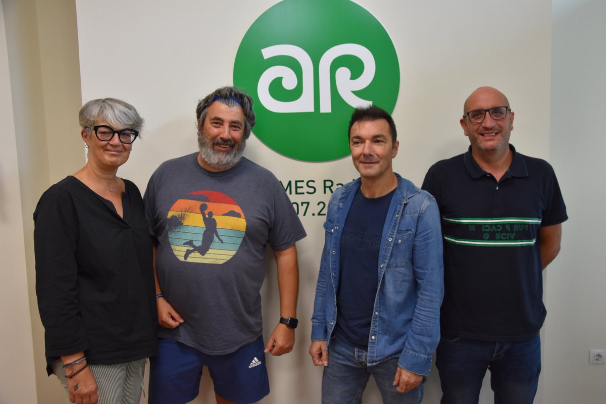 concellodeames's tweet photo. 📻 Ames Radio acolleu esta mañá a presentación do show ���Aínda estamos de festa!” dirixido ás persoas da terceira idade do concello 🎭

ℹ️ Para saber máis 🔗 https://t.co/XV3CPrRkC8

#Ames #AmesSán #ConcelloDeAmes https://t.co/vwpgzEMXlj