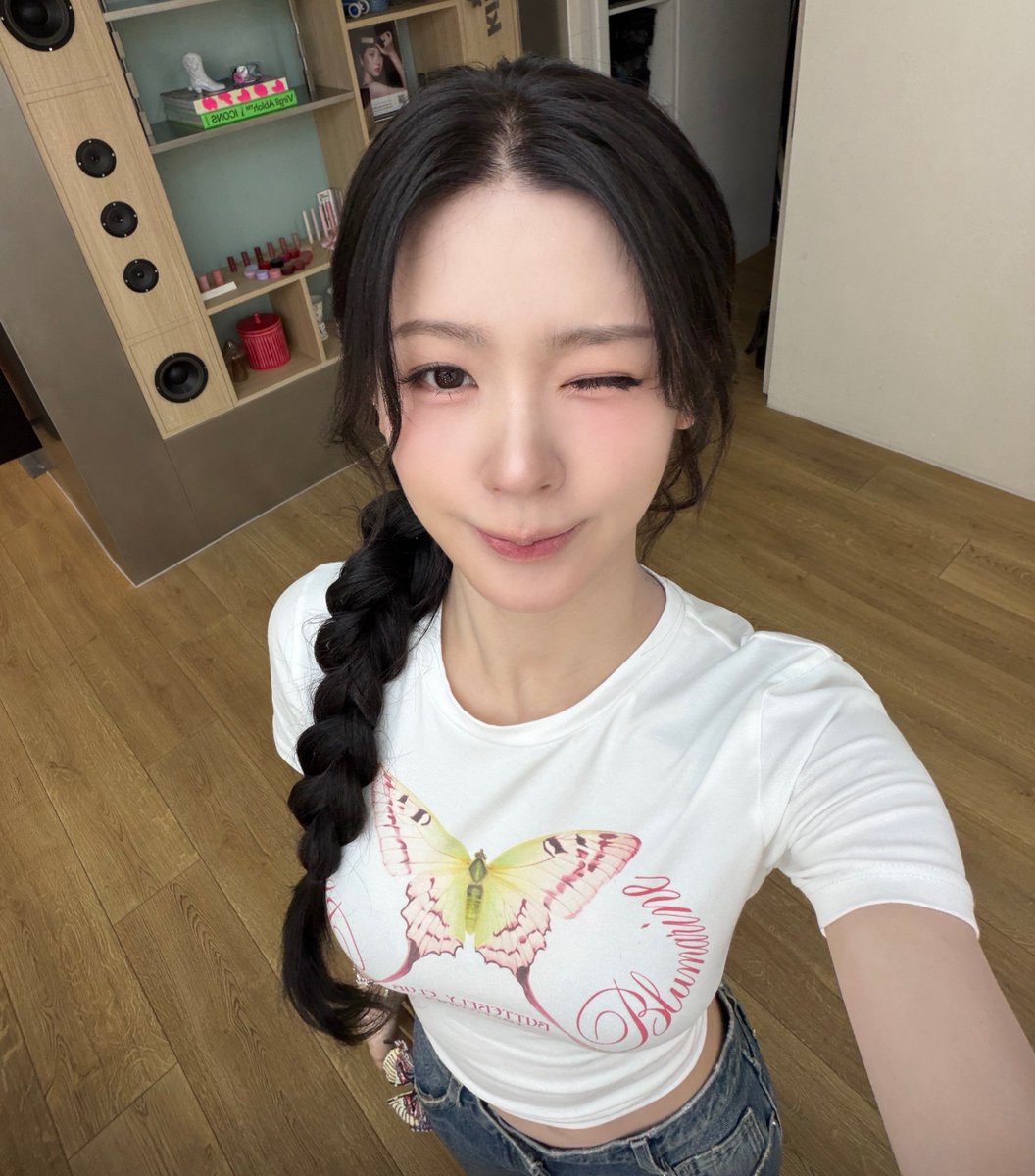 searchmiyeon's tweet photo. so pretty <3 https://t.co/oSprMzcc2i