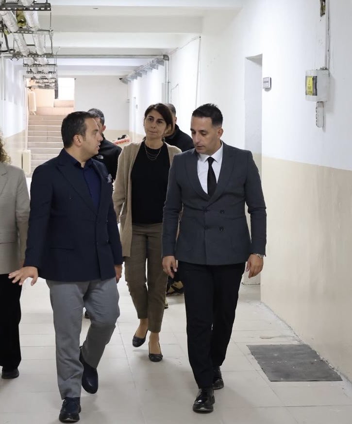 Kalecikilcemem's tweet photo. 📌 Kalecik Anadolu Lisesi’nde Buluşma

📌 Kaymakamımız Sayın Melih AYDOĞAN ve İlçe Millî Eğitim Müdürümüz Sayın Emrah GÜNDÜZ, Kalecik Anadolu Lisesinde öğretmen ve öğrencilerimizle buluştu.

@kalecikgovtr 
@tcmeb 
@MemAnkara 
@MltAnk0644 

#yeşerenzihinlergüçlüyarınlar #kalecik https://t.co/I7SeV3QNKu
