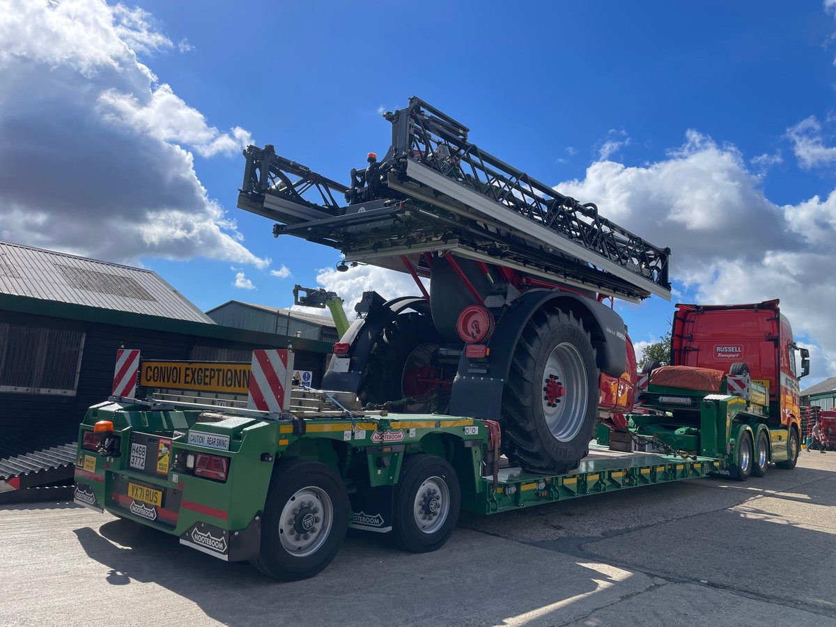 oliveragri's tweet photo. One of two new @HORSCHUK LEEB 6LT trailed sprayers delivered to OLIVERS branches last week. https://t.co/3EVmWRH7SI