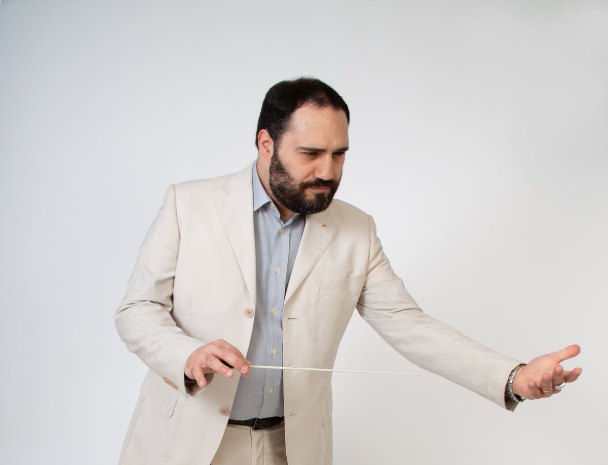 BarraliRoberto's tweet photo. #robertobarrali #barraliroberto #maestrorobertobarrali #pianistarobertobarrali #pianist #vocalcoach #repetiteur #korrepetitor #opera #concerthall #operahouse #event #concert #music #artist #conductor #dirigent #direttoredorchestra #idogiveneziani #ensamble #art #musician #Kunst https://t.co/UexvnlA4A6