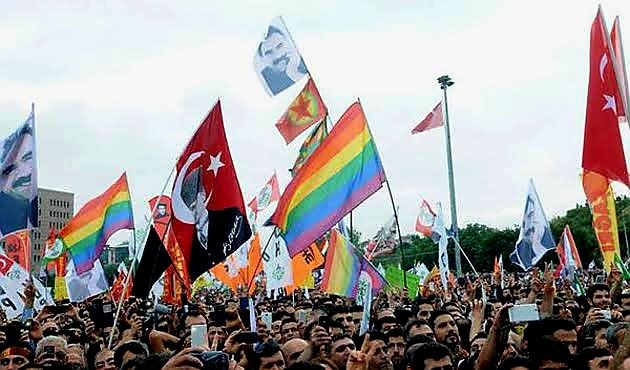 HevalBahtiyar21's tweet photo. 8 Haziran 2015 HDP'nin Zafer Mitinginden birtakım kareler... https://t.co/wSASQ8z421