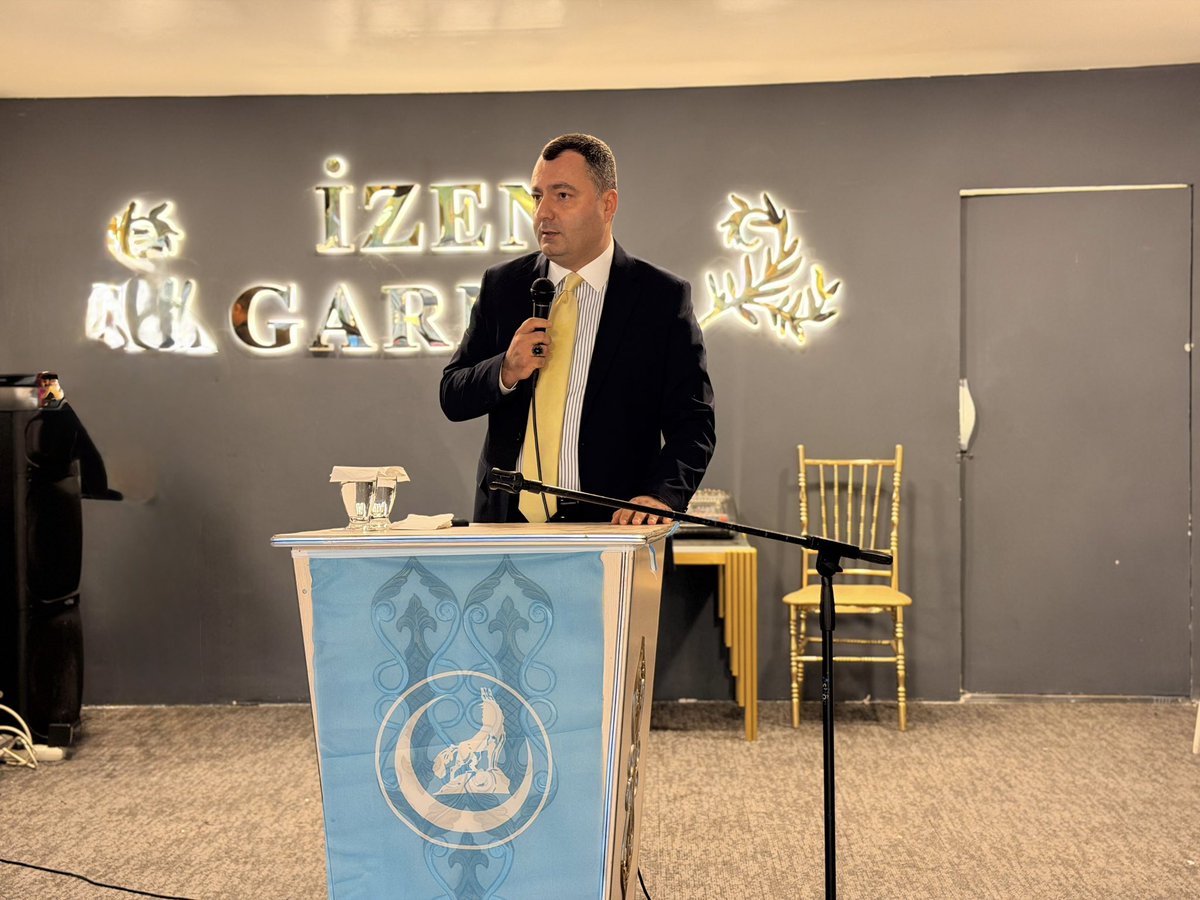 omersanli04's tweet photo. Ülkü Ocakları Ankara İl Başkanlığı olarak; il yönetimimiz, Asena başkanlarımız, ilçe Ocak başkanlarımız ve üniversite başkanlarımızın katılımıyla genişletilmiş istişare toplantımızı gerçekleştirdik.

Liderimiz Sayın Devlet Bahçeli’nin ortaya koyduğu hedefler doğrultusunda, güçlü teşkilat, sarsılmaz birlik ve kararlı yürüyüşümüzle Türk gençliğine hizmet etmeye devam ediyoruz.

Cenab-ı Allah, birliğimizi ve beraberliğimizi daim eylesin. 🇹🇷